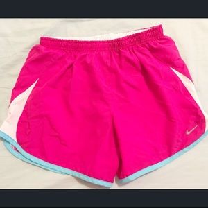 🔥Nike active shorts! Great condition!